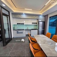 Bán Nhà Nguyễn Văn Cừ, Ngọc Lâmdiện Tích52M2, 7 Tầng,Mặt Tiền4.2M, Gara, Thang Máy. Lô Góc, Full Nội Thất.