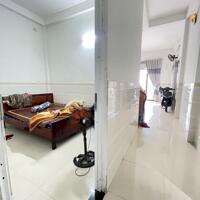Cần bán gấp nhà Lạc Long Quân 95m2-ngang6.1m, ô tô tới cổng. Chỉ 3.1tỷ