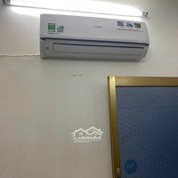 Cho Thuê Phòng Cmt8 Quận 10, Wc Riêng, Tủ Lạnh, Máy Lạnh, Quạt, Giờ Tự Do, Ko Chung Chủ. Giá 2, 2 Triệu