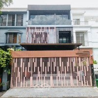 Bán Biệt Thự Liên Kế Mỹ Giang 1 Phú Mỹ Hưng Quận 7 - 126M2 - 3 Tầng - Full Nội Thất Cao Cấp - 40 Tỷ