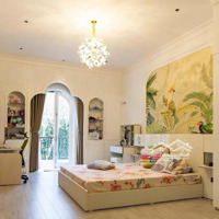 Cho Thuê Biệt Thự Góc 2 Mặt Tiền 96 Triệu, 800M2 Tại Nguyễn Văn Hưởng, Thảo Điền, Thủ Đức, Hcm