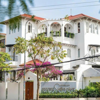 Cho Thuê Biệt Thự Góc 2 Mặt Tiền 96 Triệu, 800M2 Tại Nguyễn Văn Hưởng, Thảo Điền, Thủ Đức, Hcm