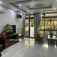 Nhà Nguyên Căndiện Tích5 X 21M,Hầm + 4 Lầu ,Phù Hợp Vừa Làm Công Ty Vừa Ở Tại Vạn Phúc City.