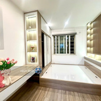 Gấp Hiếm!! Nhà Tập Thể 8/3, 60M, Tầng 3, 2 Ngủ, Full Đồ Ở Luôn, Chỉ 2,29 Tỷ