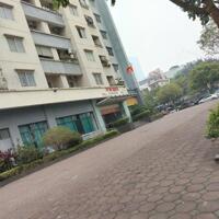 Gia đình cần bán căn hộ 3PN phố Trung Kính