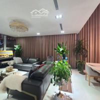 Bán Căn Penthouses Saigon Airport, 4 Phòng Ngủ 3 Vệ Sinh 309M2, Không Nội Thất, Sổ Hồng Riêng, Giá: 20 Tỷ