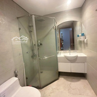 Chính Chủ Bán Gấp Căn 01 Phòng Ngủr6 Royal City, Đầy Đủ Nội Thất, Có Slot Oto, Giá 5,X Tỷ Liên Hệ: 0947795999