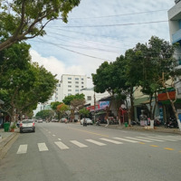 Bán Nhà Mặt Tiền Trường Chinh. Ngang 10X15=150M2. Có Thể Cắt 2 Lô. Vị Trí Đẹp