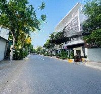 Bán Nhà Mặt Tiền Đường Số 79, P Tân Quy, Quân 7,Diện Tích4 X 20, 5 Lầu, 7 Phòng Ngủ Có Thang Máy. Giá Bán 19.5 Tỷ