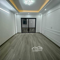 Tôn Đức Thắng -Văn Chương-Đống Đa- Diện Tích: 37M2Xmặt Tiền5M- 6 Tầng Thang Máy-Oto Tránh Vào Nhà- Full Noi Thất