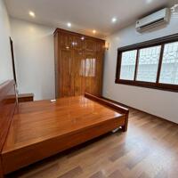 Cho thuê nhà LÀM SPA, KD ONLINE, VP Phố Hoàng Ngọc Phách, Đ.Đ, 50m2, 4 tầng, 25 triệu