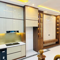 Nhà Bán Yên Hoà-Trung Kính Cầu Giấy-Ngõ Riêng- Nhà Siêu Đẹp, Không Điểm Trừ. Giá Chỉ 7,Tỷ.