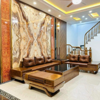 Nhà Bán Yên Hoà-Trung Kính Cầu Giấy-Ngõ Riêng- Nhà Siêu Đẹp, Không Điểm Trừ. Giá Chỉ 7,Tỷ.