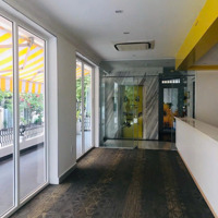 Cho Thuê Nhà Nguyên Căn Góc Kdc Himlam Quận 7 Dt: 137,5M2 Có Thang Máy Gb: 90 Triệu Liên Hệ: 0908935765