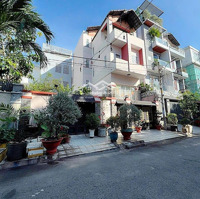 Bán Đất Kế Công Viên Dương Quảng Hàm P6.Diện Tích5.6X15M. Đường 10M Thông. Giá 9Ti1 Tl