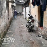 Bán Nhà 4 Tầng Ngõ 105 Phố Yên Hòa, Cách Phố Yên Hòa 60M