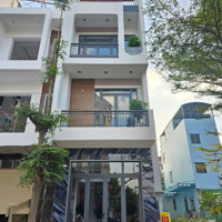 Bán Nhà 1 Trệt 2 Lầu Mẫu Hiện Đại Kdc Phú Hồng Khang, P. Bình Chuẩn, Tp. Thuận An