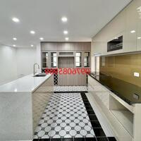 Căn hộ 3PN, 2WC, 187m2 tại Ciputra, 11 tỷ, Tây Hồ, Hà Nội