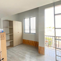 Trống Phòng Duplex Ngay Cổng Sau Văn Lang,Cửa Sổ Trời Rộng Cho 4-5 Người Ở,Gần Cầu Đỏ,Hàng Xanh