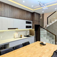 Nhà Mặt Phố Phạm Huy Thông 50M2 Stsd 218M2 4.5 Tầng Kdbb Thoải Mái 5 Tỷ 999 Xe Ô Tô Đỗ Cửa