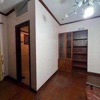 Liền Kề Nguyễn Khánh Toàn , Cầu Giấy.diện Tích92 M2 X 4 Tầng, 2 Mặt Tiền Rộng 5,2 M. Sổ Đỏ Đẹp- 33,2 Tỷ.
