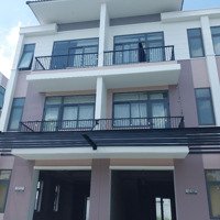 Ra Gấp Nhà Phố Mặt Tiền Đường Lớn, Châu Đốc