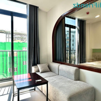 Căn Hộ 1 Phòng Ngủban Công Full Nội Thất, Máy Giặt Riêng, Thang Máy - Hầm Xe, Gần Ngay Vòng Xoay Dân Chủ