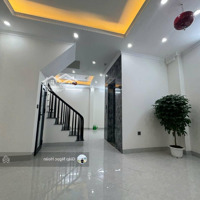 Bán Chdv Cầu Giấy 55M2X6Tầng Thang Máy Lô Góc 2 Thoáng Dòng 6%/Năm