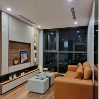 Vợ Chồng Mình Cần Bán Eco Green City, 6,2 Tỷ, 94M2, 3 Phòng Ngủ+ 2 Vệ Sinh Tầng Trung, View Thoáng Vô Cùng