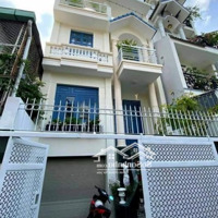 Giảm Giá Cực Sốc! Cần Bán Gấp Căn Nhà Thảo Điền Quận 2. Dt: 5 X 11. Kết Cấu: Trệt + Lửng + 2 Tầng