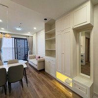 The Glory Tp Mới Thuê Căn 1 Phòng Ngủfull Nội Thất Cao Cấp Đẹp Sang
Giá 14 Triệu/ Tháng Bao Phí Quản Lý