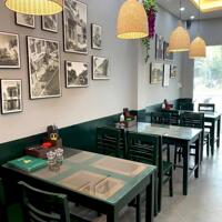 Bán Nhà Mặt Phố Kinh Doanh Đỉnh Hoàng Cầu, Đống Đa 50m, 5 tầng, mt 4.8m, giá 28.5 tỷ.