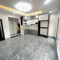 Nhà riêng phố Khương Đình 45m, 6T tháng máy giá 9.5 tỷ