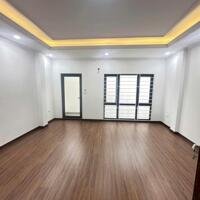 Nhà riêng phố Khương Đình 45m, 6T tháng máy giá 9.5 tỷ