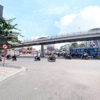 Chỉ Hơn 4 Tỷ! Cơ Hội Vàng Sở Hữu Nhà Gần Sân Bay Tân Sơn Nhất 4 Tầng, 6 Phòng Ngủ