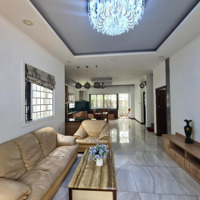 Bán Nhanh Nhà Phố 148.8M2, 4 Phòng Ngủ Phòng Thờ, 5 Vệ Sinh Full Nội Thất Tại Mega Village Khang Điền, Quận 9