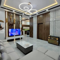 Gia Đình Tôi Bán Nhà Giá Bán 3Tỷ89/89,6M2 Cho Thuê 28 Triệu/Th Hoa Lan, P2, Phú Nhuận. Cách Mặt Tiền 100M