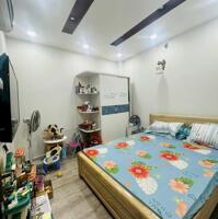 Bán nhà Thuỵ Khuê 42m2 nhà mới đẹp ngõ nông thang máy ở luôn 8.5 tỷ