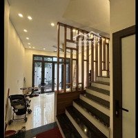 Hiếm Có! Bán Nhà 5T Gia Quất, Full Nội Thất, Mới Đẹp, Vị Trí Trung Tâm.diện Tích44M2, Giá Chỉ 6,3 Tỷ