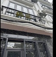 Hiếm Có! Bán Nhà 5T Gia Quất, Full Nội Thất, Mới Đẹp, Vị Trí Trung Tâm.diện Tích44M2, Giá Chỉ 6,3 Tỷ