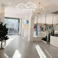 Tin Thật Giá Rẻ ! Biệt Thự Mặt Tiền Hoa Lan Phú Nhuận (8X16M) 3 Tầng (Hđt: 120 Triệu/Th) Giá Bán 30 Tỷ