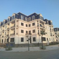 Bán Biệt Thự, Căn Góc Kinh Doanh Rất Tốt, Giá Bán 46 Tỷ, Mặt Tiền Rộng Gần 30M