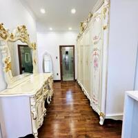 Phạm Văn Hai - P5 - Q.Tân Bình - Ngang 7 x 9M - Siêu Phẩm 4 Tầng - Giá : 11,9 Tỷ