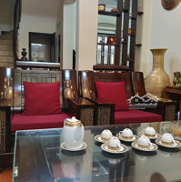 Cho Thuê Biệt Thự Sân Vườn 400M2X 4 Tầng, Ba Đình, Hà Nội