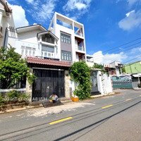 Bán Nhà 10M X 20 Nhà Tác Được 2 Lô Nhà Nằm Mặt Tiền Đường Phân Được 2 Lô Sổ Vuông Đẹp