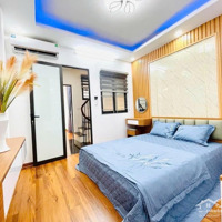 Bán Nhà Phố Hồng Mai, 33M2, 4.X Tỷ, Ngõ Thông, Gần Chợ, Cách Ô Tô 3 Nhà, 4 Ngủ.