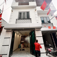 Vĩnh Hưng Diện Tích: 45 M- 3 Tầng-Mặt Tiền4.1 M- Chỉ 4.35 Tỷ.