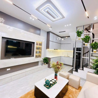 Bán Nhà Khu Trung Tâm Cầu Giấy 28M2, 5 Tầng Mới Toanh Giá Bán 6.4 Tỷ