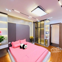 Bán Nhà Khu Trung Tâm Cầu Giấy 28M2, 5 Tầng Mới Toanh Giá Bán 6.4 Tỷ