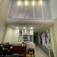 Bán Nhà Phú Nhuận - Mặt Tiền Huỳnh Văn Bánh - 110M2, Ngang 4.7M Nở Hậu, 5 Tầng - 40 Tỷ